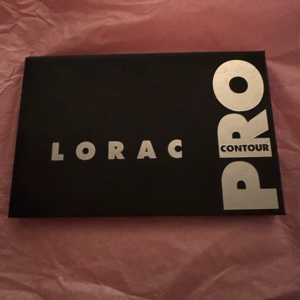 LORAC PRO Contour Palette with Beige and Yellow Highlights